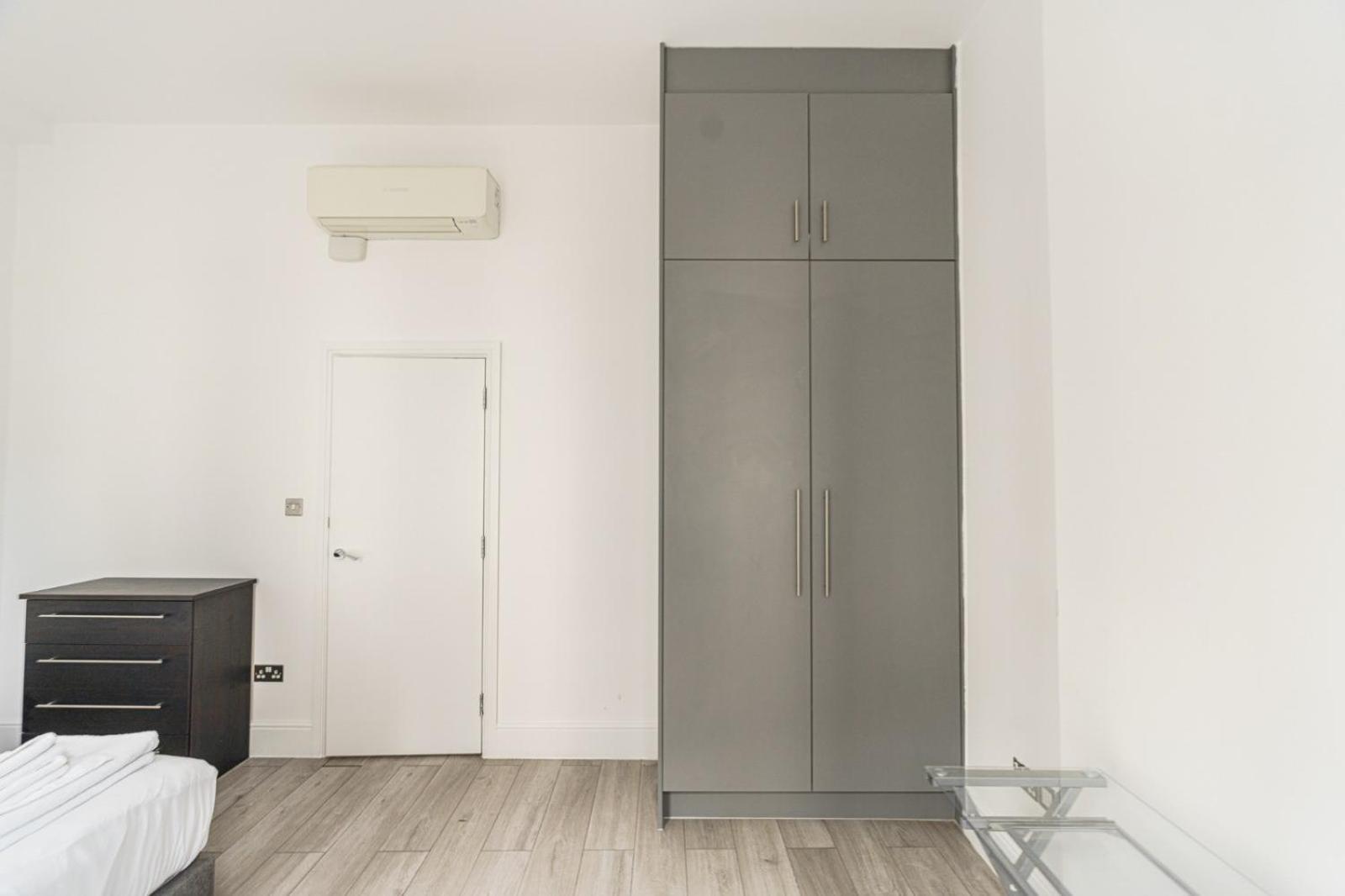 The Apartments Kensington High Street London Luaran gambar