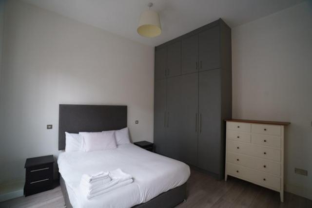 The Apartments Kensington High Street London Luaran gambar